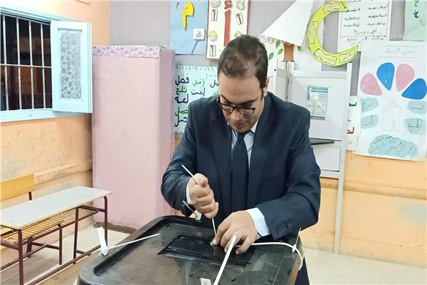 غلق لجان الاقتراع