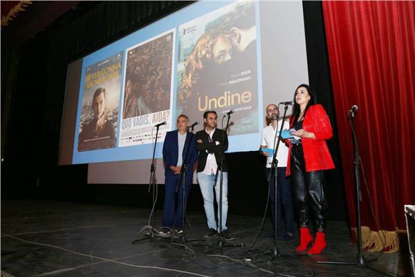 لحظة اعلان فوز فيلم Undine 