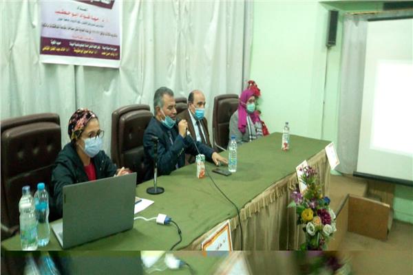 ندوة باقتصاد منزلى جامعة حلوان