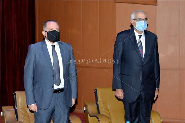 ندوة مكافحة الفساد