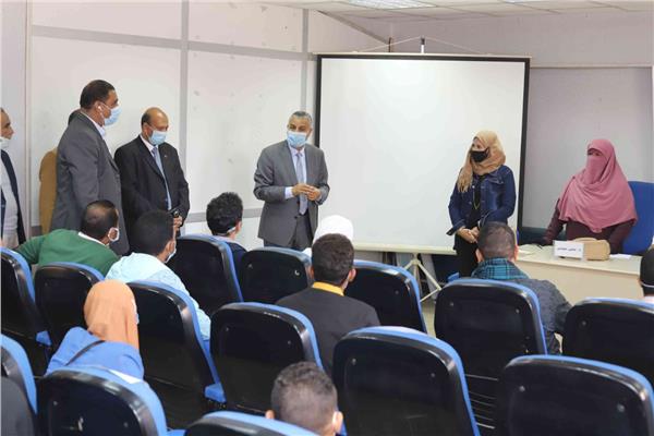 رئيس جامعة جنوب الوادى
