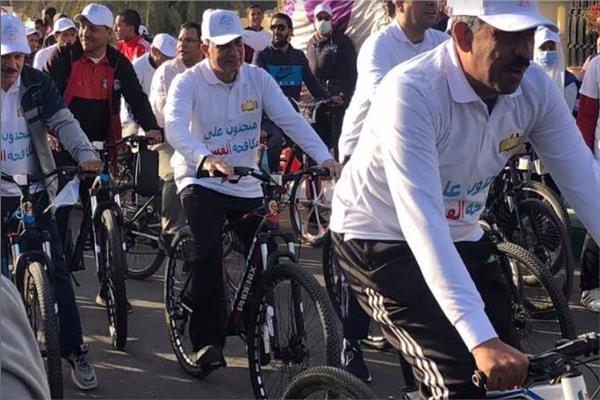 انطلاق ماراثون الجري والدراجات بالوادي الجديد