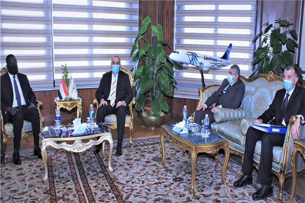 منار يستقبل رئيس سلطة الطيران الجنوب سوداني لتفعيل اتفاقية النقل الجوي بين البلدين