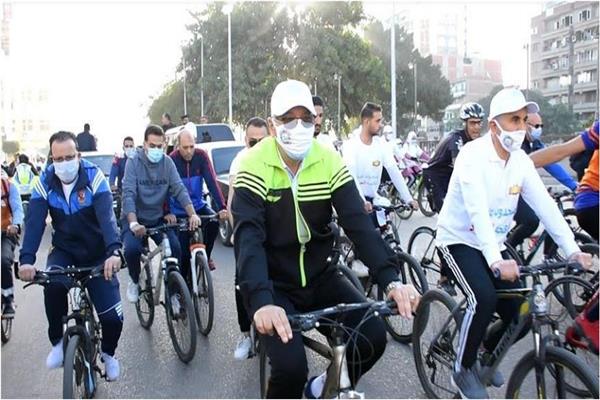  اليوم العالمى لمحاربة الفساد غراب يتقدم ماراثون الجرى بالزقازيق 