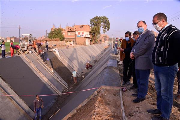  تبطين وتطهير ترع بعض قرى مركز أبوتيج ضمن المبادرة الرئاسية "حياة كريمة"  