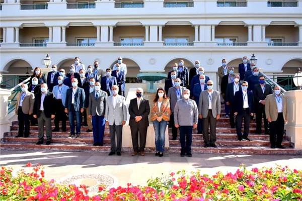  ورشة مناقشة أنظمة التعليم الجامعى بجنوب الوادي
