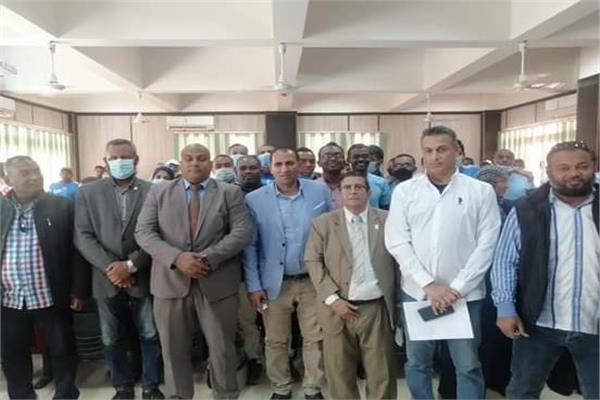 الدكتور أحمد غلاب محمد رئيس جامعة أسوان