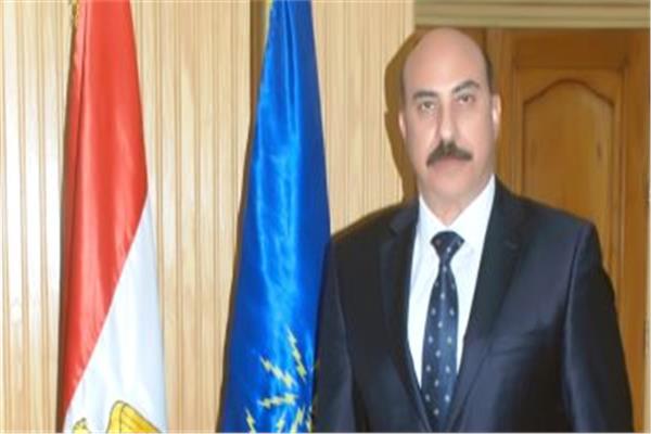 اللواء أشرف عطية محافظ أسوان