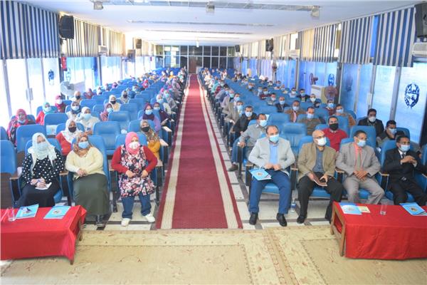 إنطلاق فعاليات المؤتمر الأول لإعداد قادة المستقبل بجامعة سوهاج