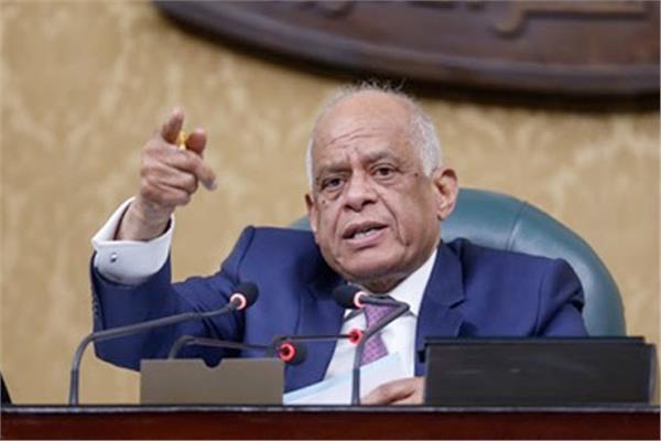 الدكتور علي عبد العال