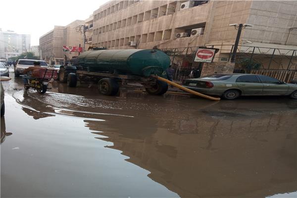 جهود مكثفة لرفع اثار الامطار بمدن الشرقية 