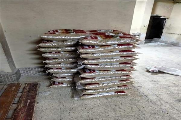 تموين البحيرة يتحفظ على 500 كيلو مكرونة