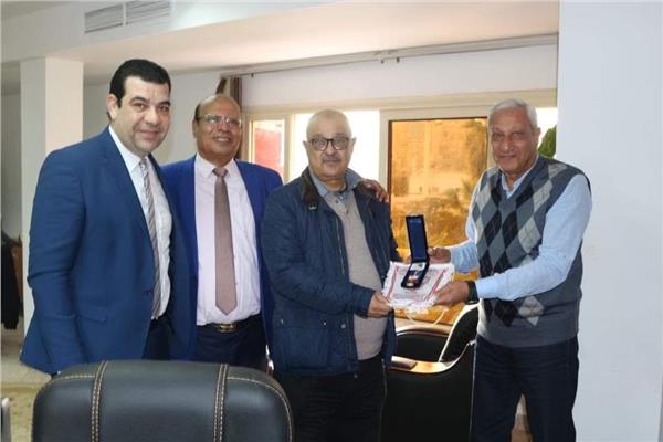 اللواء عماد عبدالعزيز