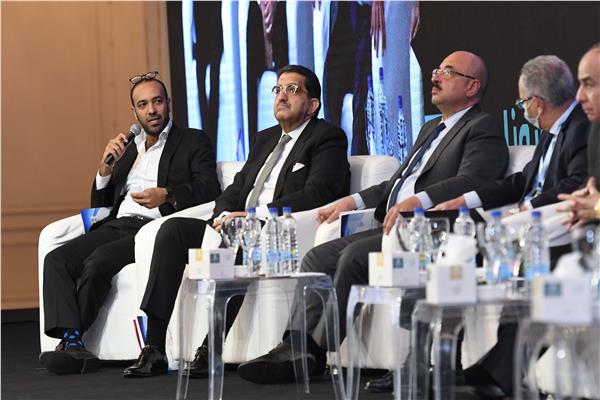 صورة من مؤتمر أخبار اليوم الاقتصادي
