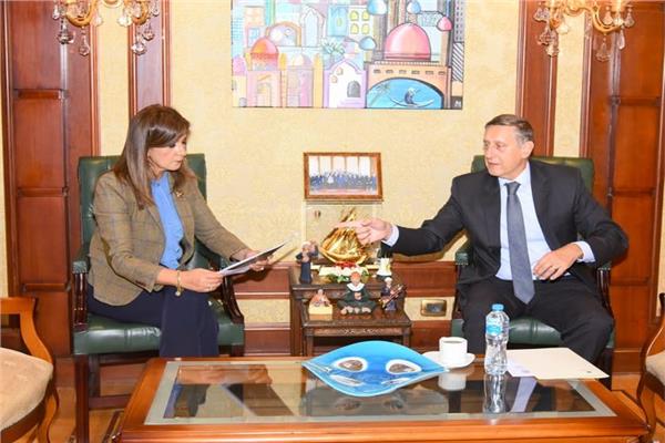 السفيرة نبيلة مكرم وزيرة الدولة للهجرة وشئون المصريين بالخارج