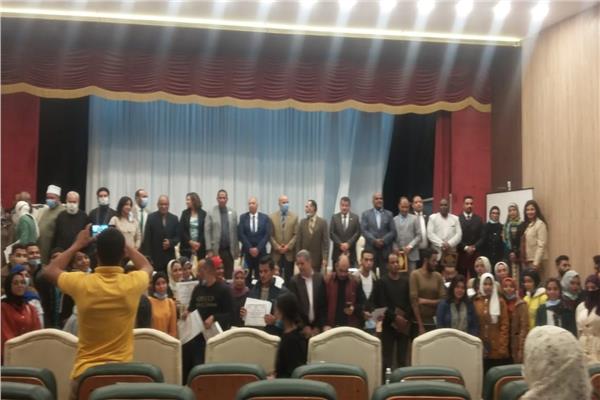 جامعة أسوان  تحتضن أطياف وثقافات المجتمع الأسواني خلال ختام فاعليات طلاب بلا تمييز