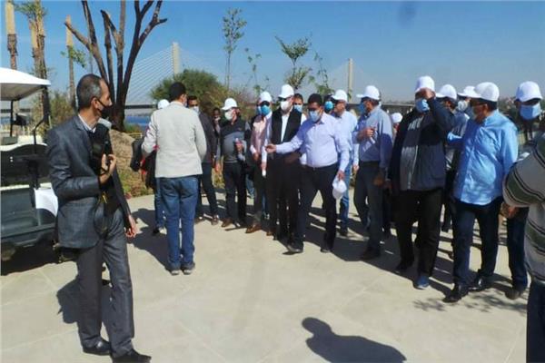 عطية والجزار يتفقدان الممشى السياحي بأسوان الجديدة