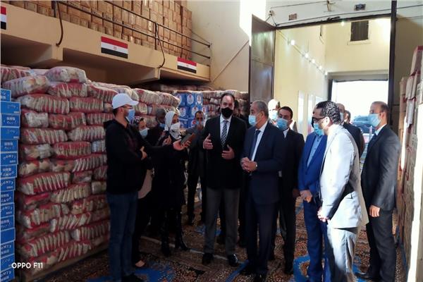جانب من جولة وزير التموين 