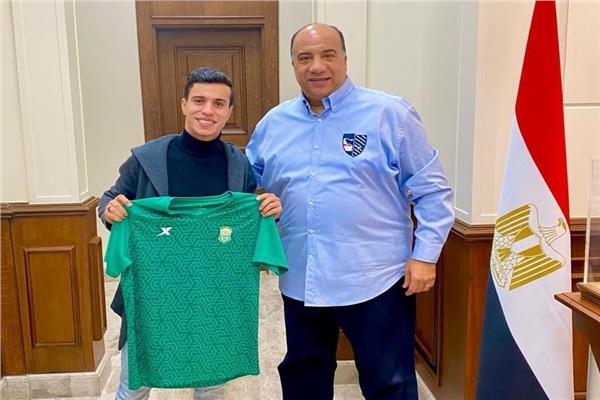 فوزي الحناوي لاعب الأهلى السابق