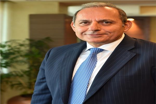 رئيس البنك الأهلي المصري
