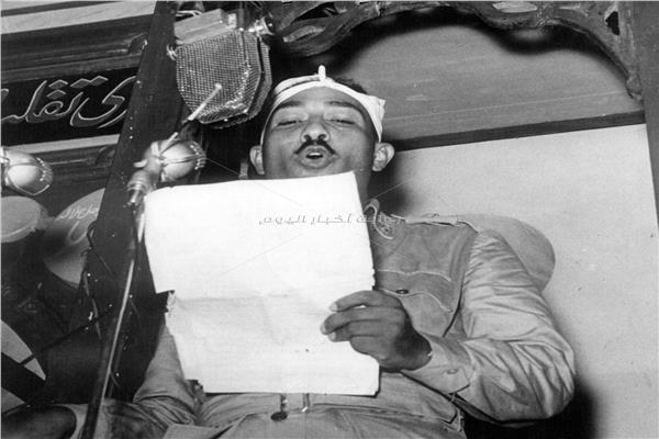 الرئيس الراحل أنور السادات - أرشيف أخبار اليوم