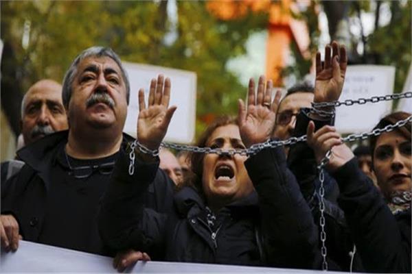 انتهاك تركيا لحقوق الإنسان