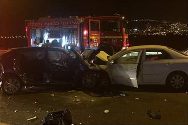 تصادم بين سيارتين ملاكى