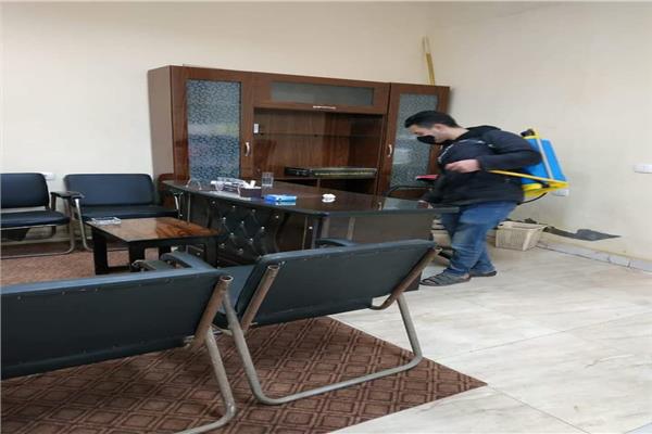 رش وتعقيم المنشآت