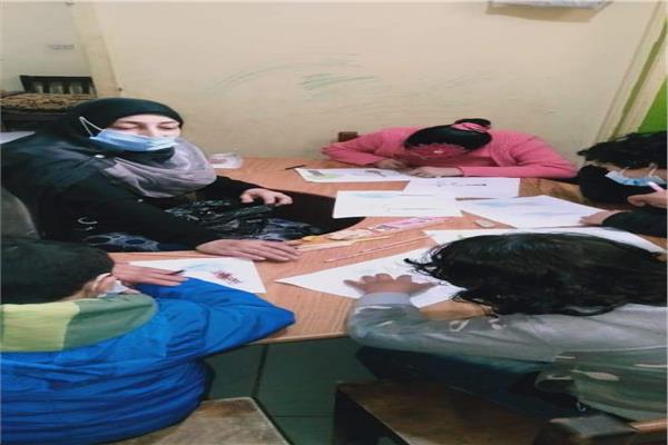 محافظ المنيا يغلق مركزا للدروس الخصوصية أثناء جولة مفاجئة