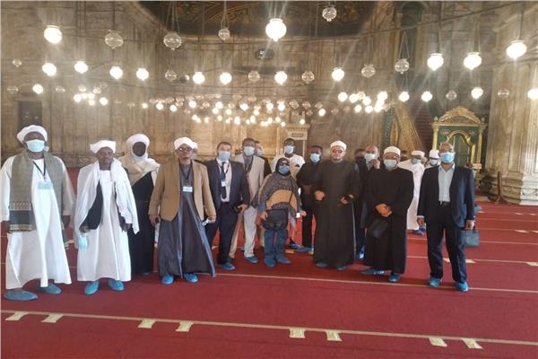 وفد من المتدربين بأكاديمية الأوقاف