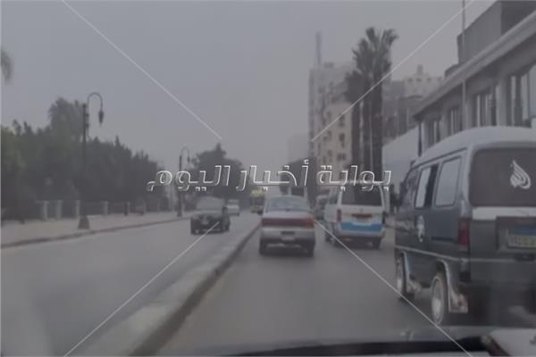 شبورة مائية بشوارع القاهرة
