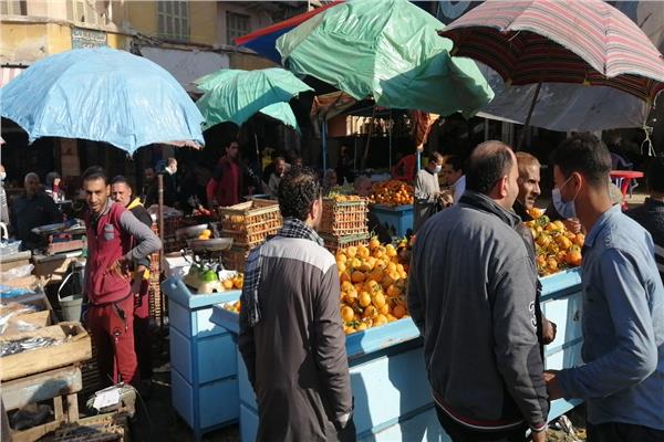 فض سوق السمك في بسيون بالغربية منعا لانتشار كرونا 