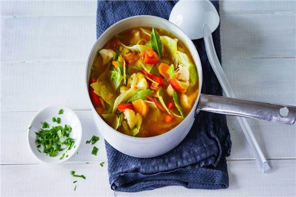  شوربة الكرنب