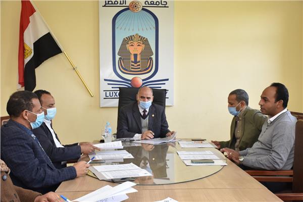 رئيس جامعة الاقصر