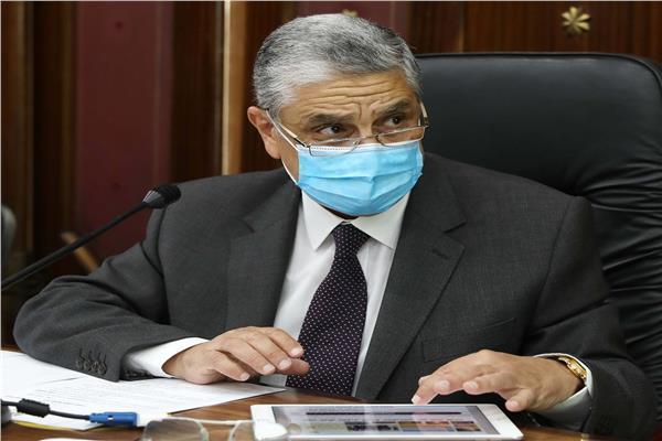 وزير الكهرباء الدكتور محمد شاكر