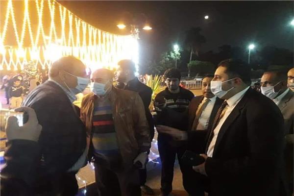 نائب محافظ القاهرة يتفقد الميادين