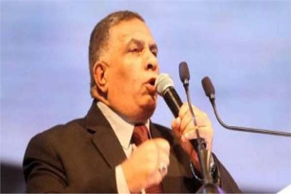  وزير الكهرباء والطاقة المتجددة د.محمد شاكر