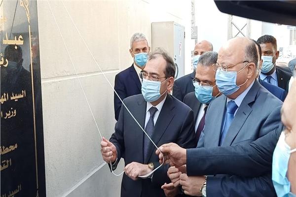 محافظ القاهرة و وزير البترول والثروة المعدنية
