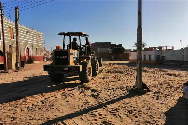  أعمال رفع الأتربة والتراكمات