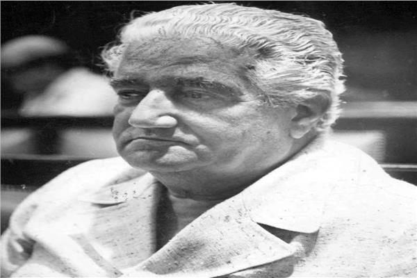 رئيس نادى الزمالك السابق كابتن محمد حسن حلمي الشهير زامورا