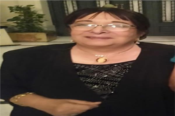 سميرة عبد العزيز 
