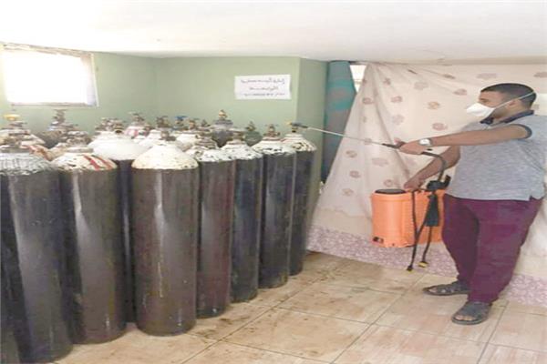  شباب القرية يوفرون اسطوانات الاكسجين 