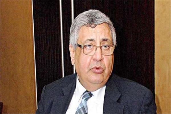  الدكتور محمد عوض تاج الدين