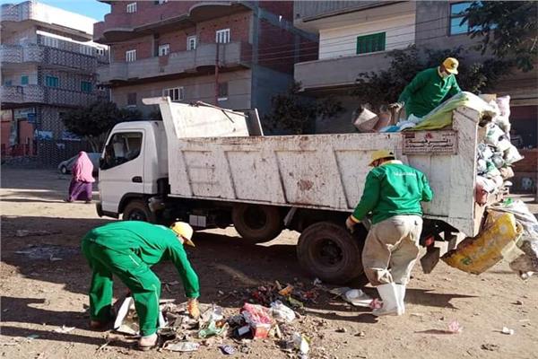 استمرار متابعة اعمال منظومة النظافة بالشهداء