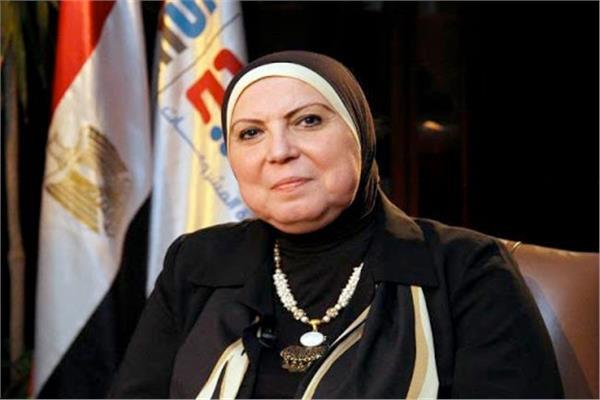  وزيرة التجارة والصناعة نيفين جامع