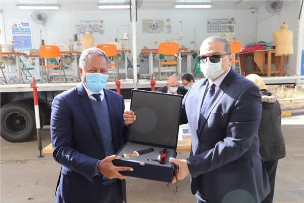 وزير القوى العاملة 