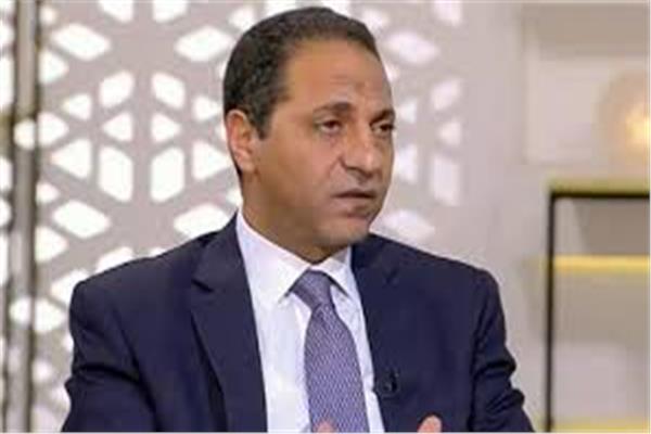 الدكتور عصام والى