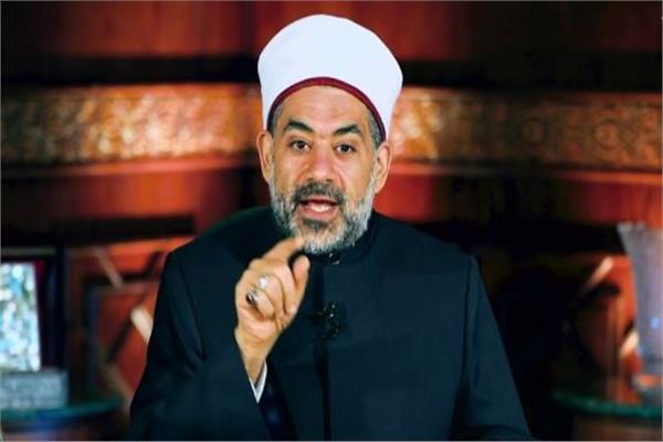 الشيخ خالد عمران أمين الفتوى بدار الافتاء المصرية