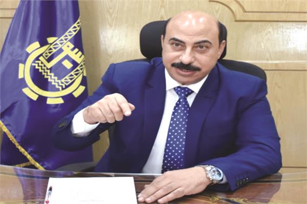اللواء أشرف عطية محافظ أسوان