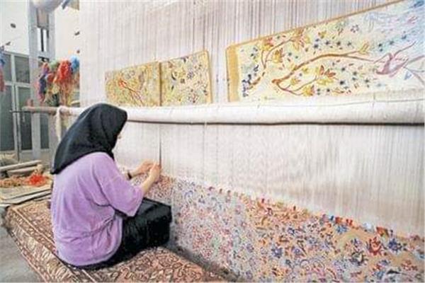 صناعة السجاد الحرير اليدوي